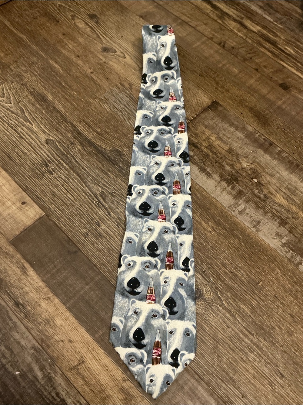 Coca-Cola Classic Polar Bear Necktie 100% Silk by Van Heusen